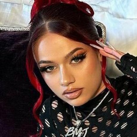 badmomzjay star du porno gratuit photos