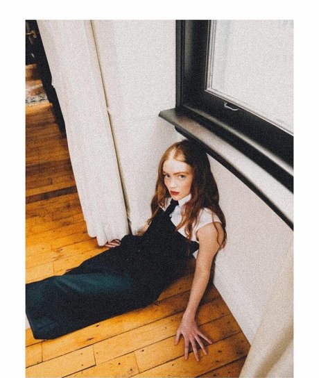 Sadie Sink model erotic archive