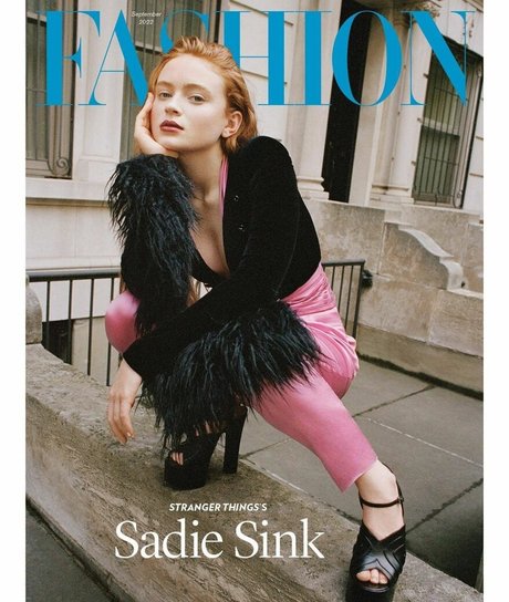 Sadie Sink star erotic photo