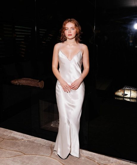 Sadie Sink naked pornstar archive