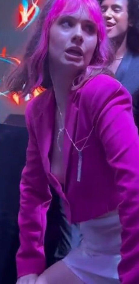 Julia K Barni joli modèle galerie