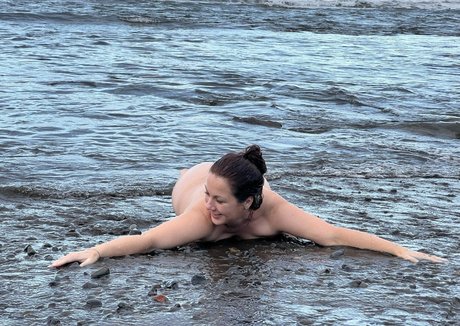 boobStruggle meilleur modèle des photos