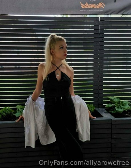 aliyarowefree actriz desnuda fotos