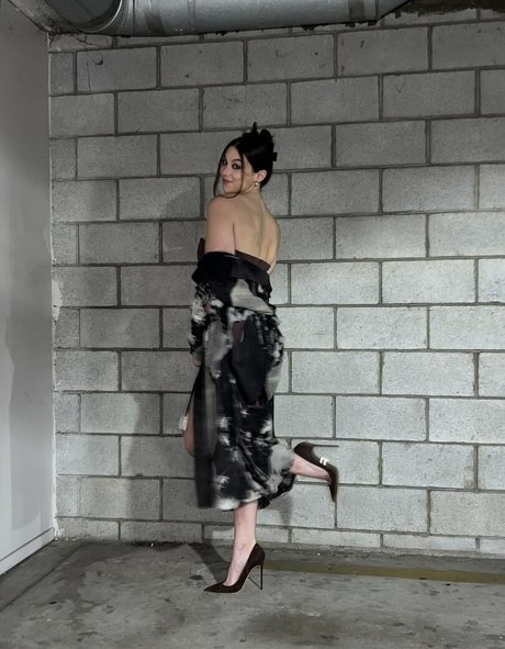 Kira Kosarin étoile érotique img