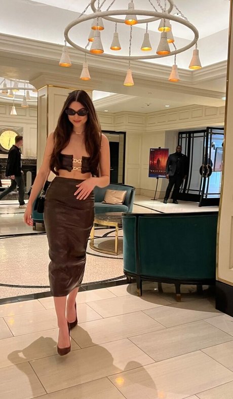 Kira Kosarin modèle gratuit img