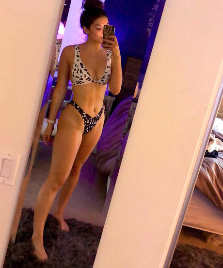 Kira Kosarin estrella porno xxx foto