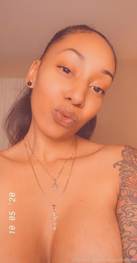 Onlyfans de transexuales blancas caliente gratis imágenes