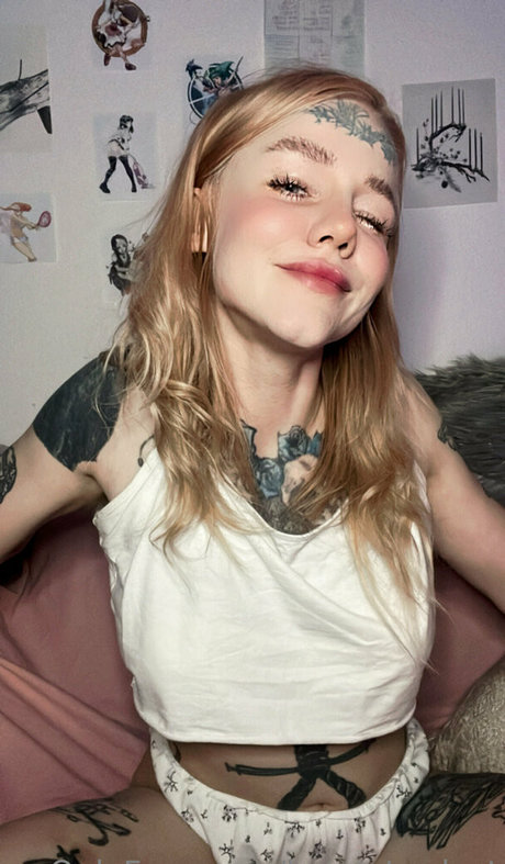 lucy stardust mejor modelo imágenes