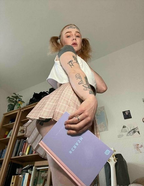 lucy stardust desnudos de modelos galerías