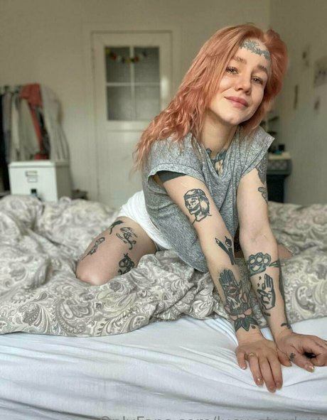 lucy stardust hermosa estrella porno galería