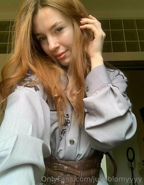 juliablomyyyy model nude pictures