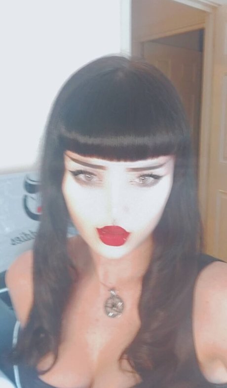 missdellavigne star du porno de haute qualité images