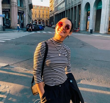 Ohnips desnudos de modelos archivo