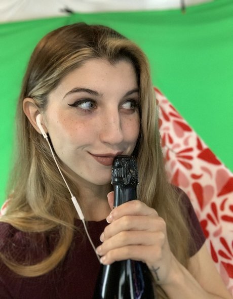 FrivolousFox ASMR naked actress pics