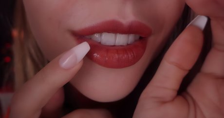 FrivolousFox ASMR modelo erótico recopilación
