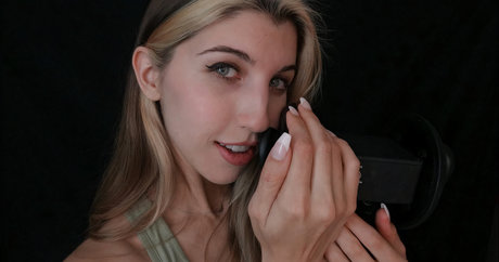 FrivolousFox ASMR free pornstar images