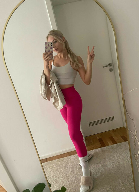 flexible onlyfans nice picture