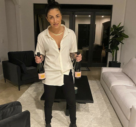 Sonya Deville perfect model picture