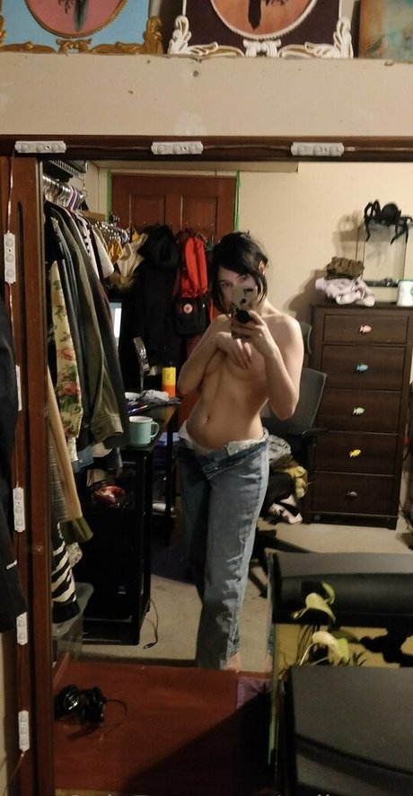Cellutron star sexy pic