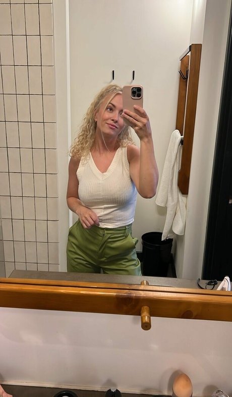 Mimi Lintrup modèle de sexe images