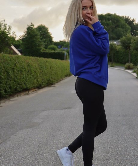 Mimi Lintrup jolie actrice des photos