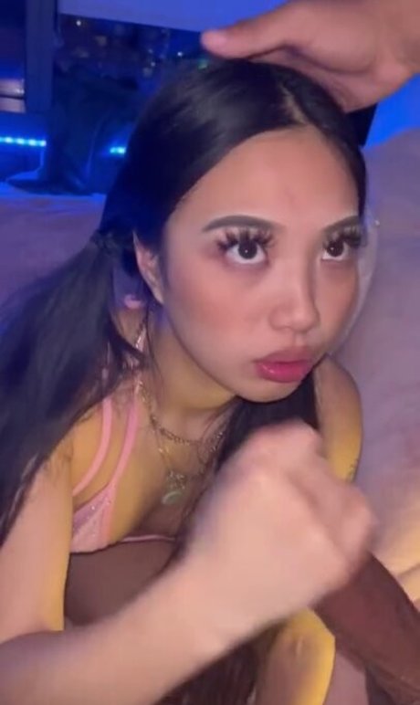 gros seins éjaculation onlyfans nus parfaits photos