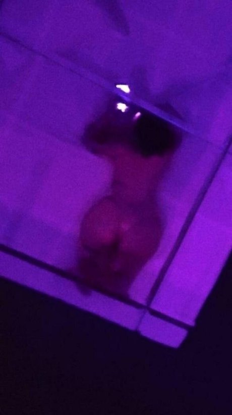 fefefer model pornographic pic
