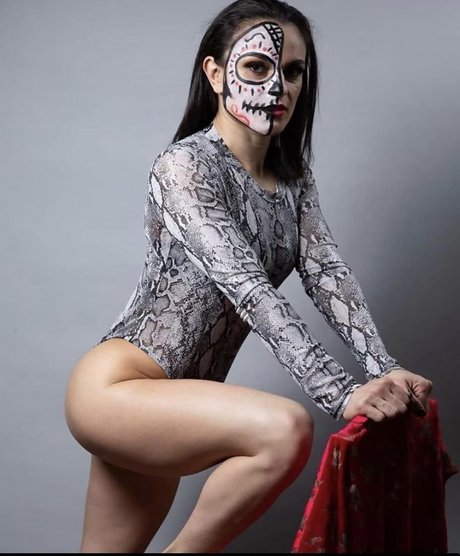 Thunder Rosa haut étoile photos