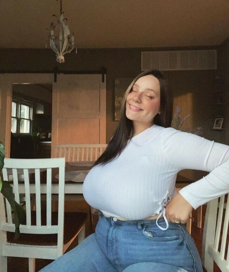 Myah Ramsey estrella porno sexy galería