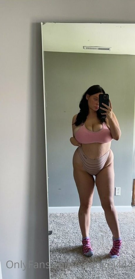 Myah Ramsey actriz caliente galería