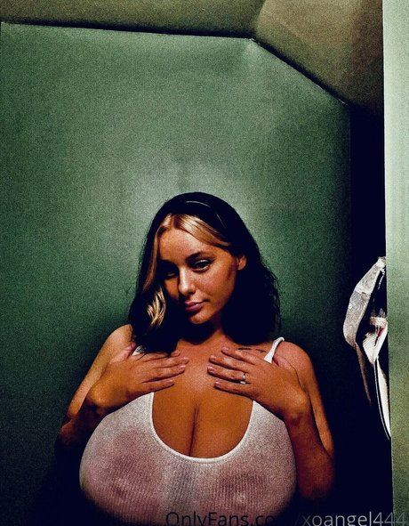 Myah Ramsey hermosa modelo galería