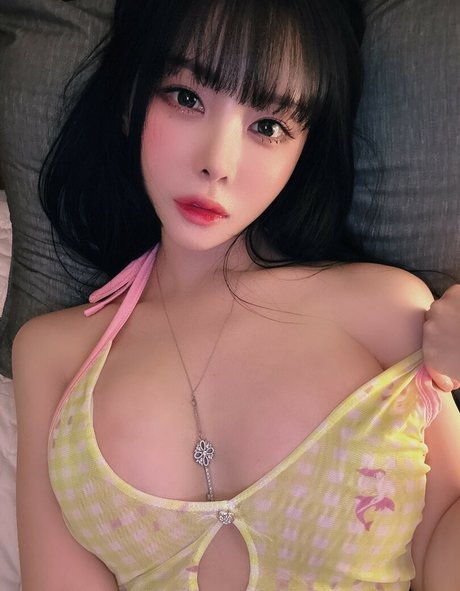 Tangle Dahee pornstar art pic