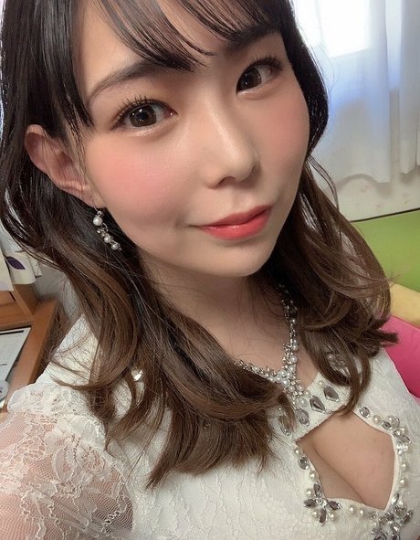 Yuria Yoshine modèle hd collection