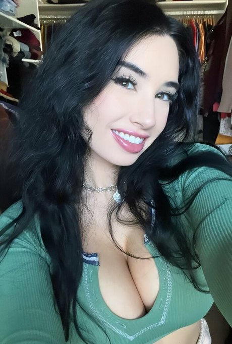 Pdylan550 model sex pics