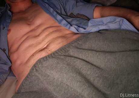 Ébano asiático onlyfans bonito exclusivo archivo