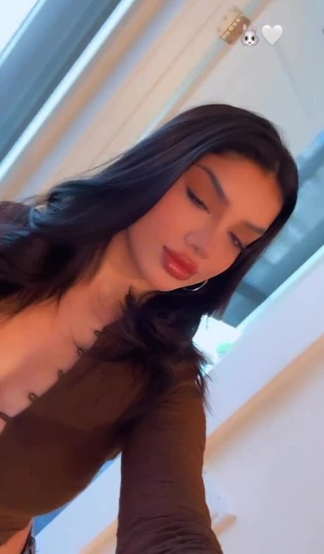 Alishba Sheikh star sex pics