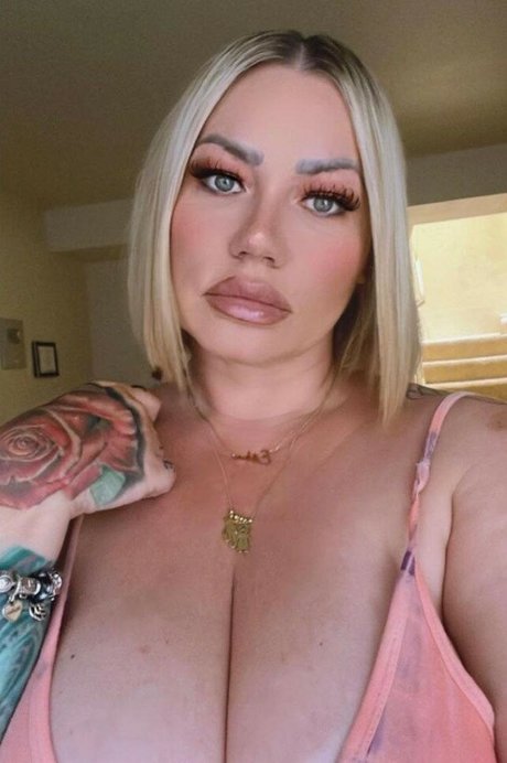 Elke The Stallion exclusive actress pictures