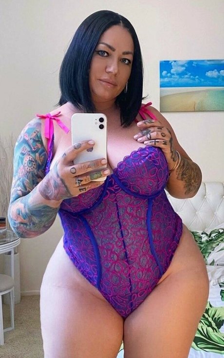 Elke The Stallion pornstar nudes gallery