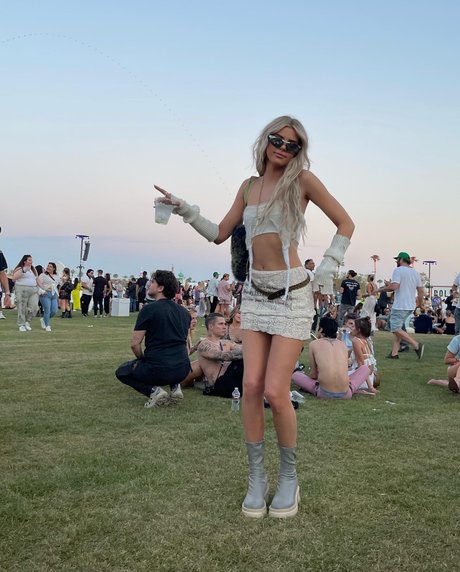 Alissa Violet étoile gratuite img