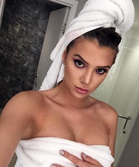 Alissa Violet modelo hd archivo