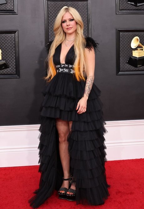 Avril Lavigne star du porno gratuite image