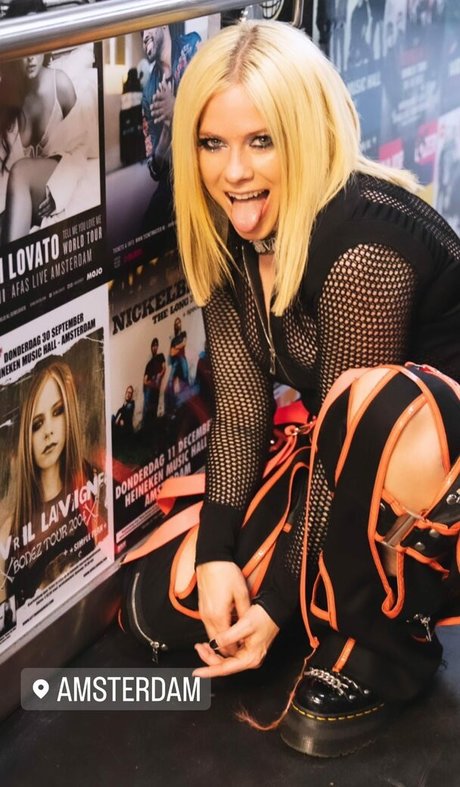 Avril Lavigne actriz perfecta archivo