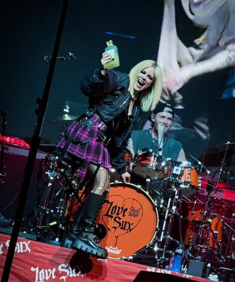 Avril Lavigne estrella porno mejor archivo