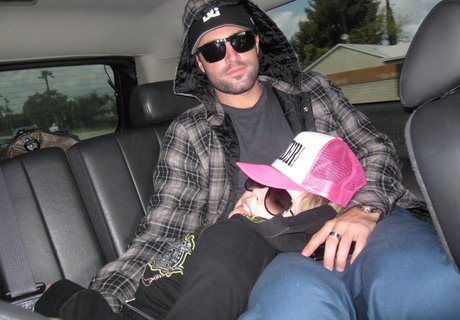 Avril Lavigne estrella caliente fotos