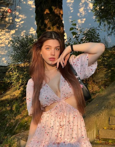 akyuliych estrella hermosa galería