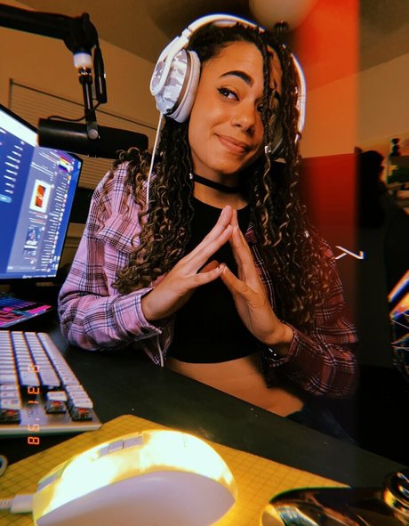 BlackKrystel estrella atractiva foto