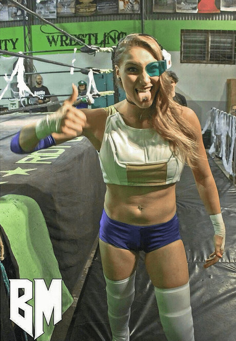 Rhea Ripley belle étoile image