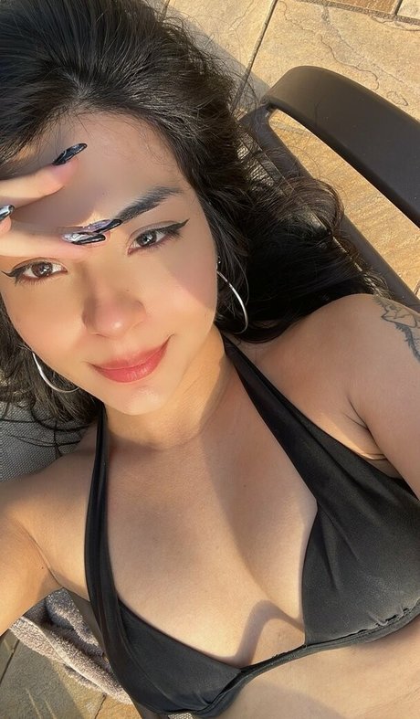Jojotshy pornstar picture