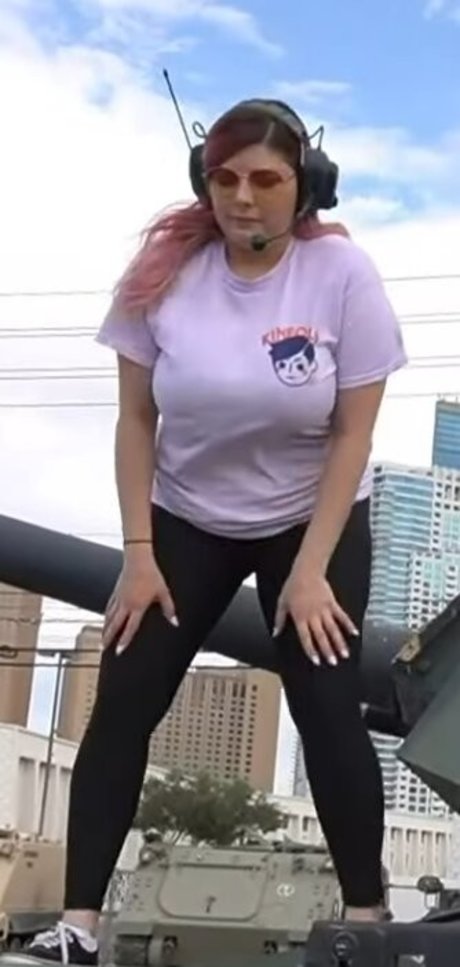 Alluux star du porno en haute qualité archive