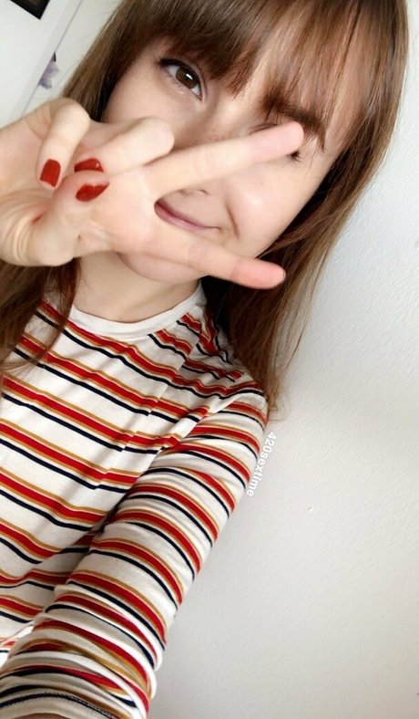 sextime420 modèle érotique photo